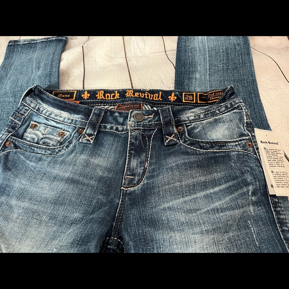 ROCK REVIVAL MOON SKINNY STRETCH JEANS